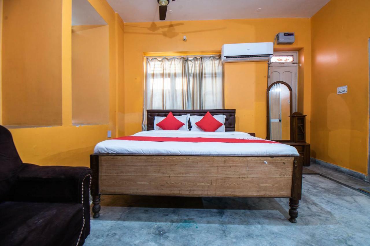 Oyo 29792 Piyush Hajipur Hotel Exterior foto