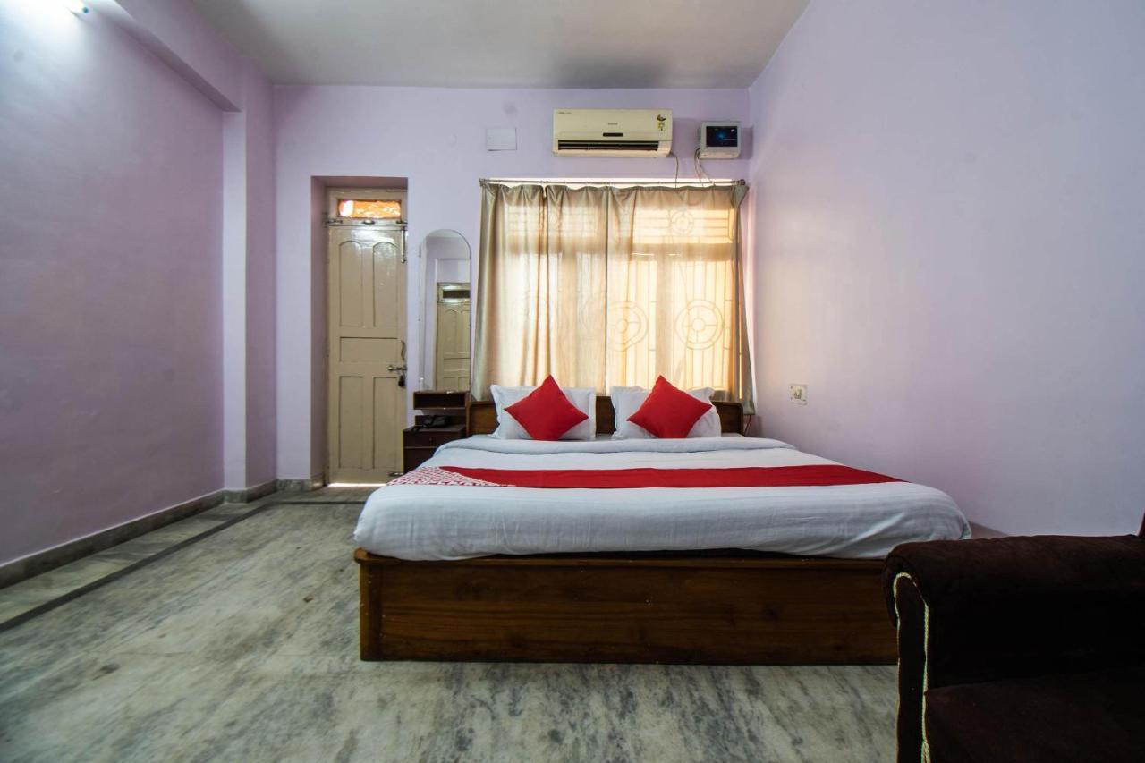 Oyo 29792 Piyush Hajipur Hotel Exterior foto
